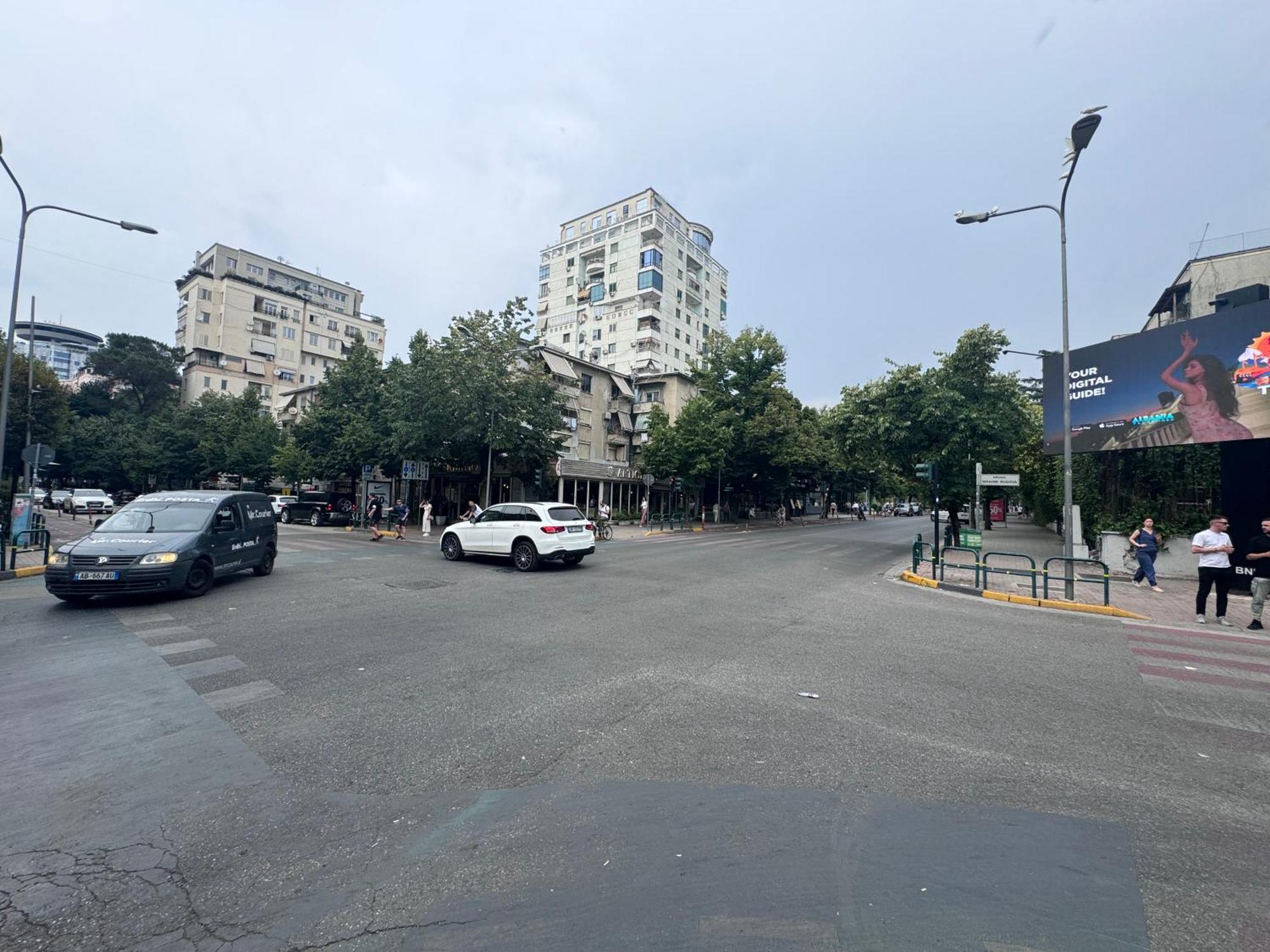 The Hidden Gem Of Blloku Apartment Tirana Exterior photo